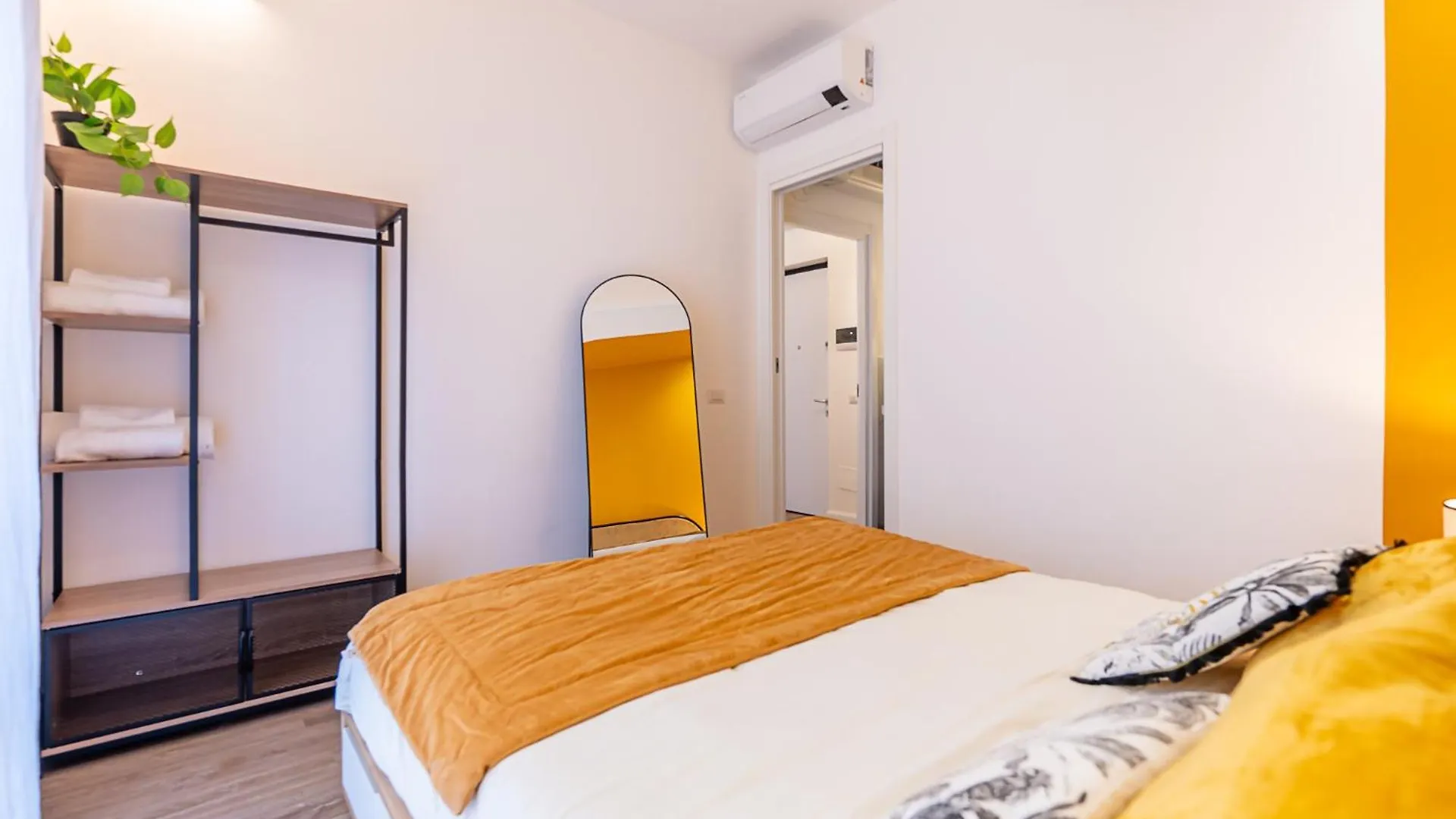 Navigli Duomo Chic Apartment Wifi Ac Milan Italy